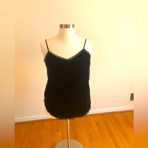 2X Black Velvet chemise